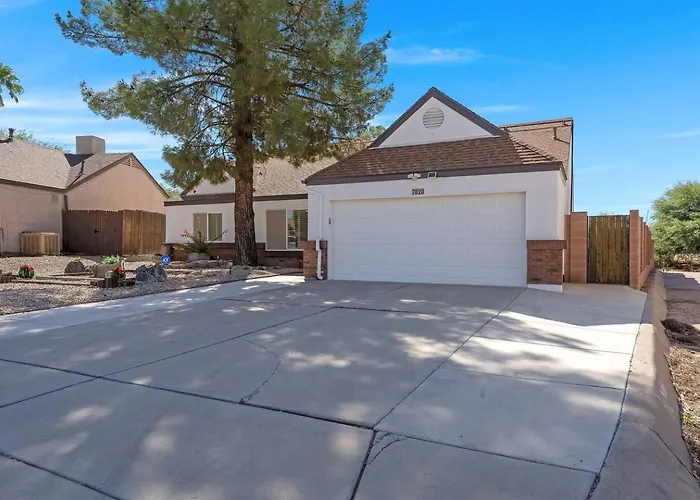 Southwestern Oasis With Pool! *