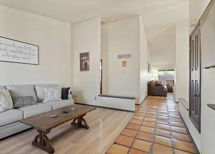 Holiday home Southwestern Oasis With Pool! *