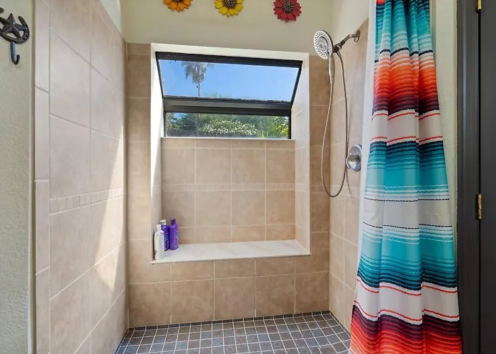 Southwestern Oasis With Pool! * Tucson
