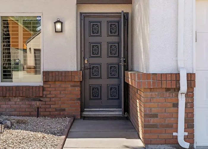 Southwestern Oasis With Pool! * Tucson