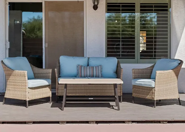 Southwestern Oasis With Pool! *